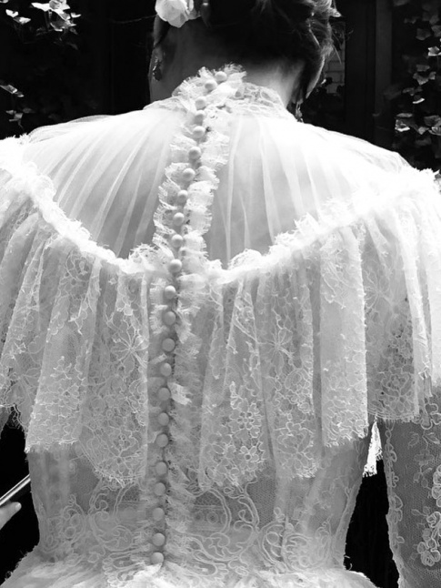 Robe de marie 1900 ? Non, cration Dolce & Gabbana 2018 !
