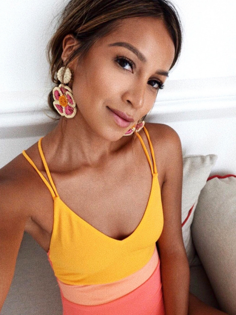Maillot de bain tutti frutti + boucles d'oreilles fantaisie XL = le bon mix