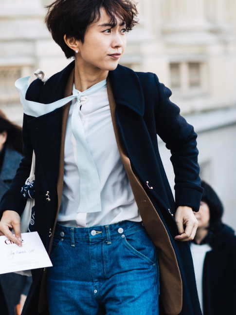 Mlant teintes classiques et nergie casual chic, ce look a tout bon !