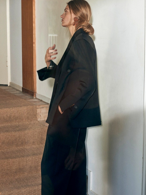 Le smoking lgrement oversize : la tenue de soire idale !