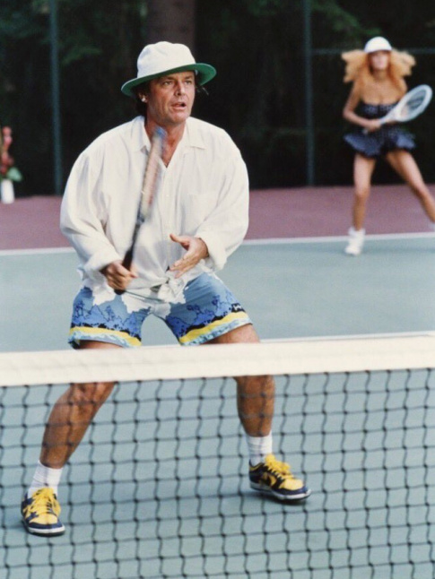 Trouver la tenue parfaite pour un match de tennis dominical... tout un art !