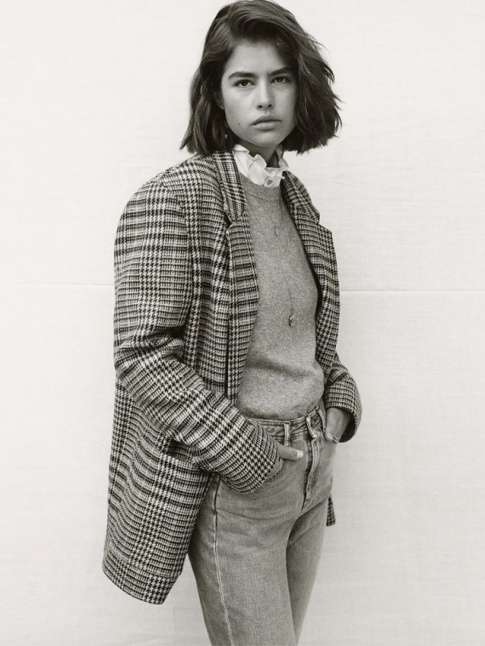 Rchauffer une tenue casual/girly via une pice ouvertement masculine est souvent une bonne ide !