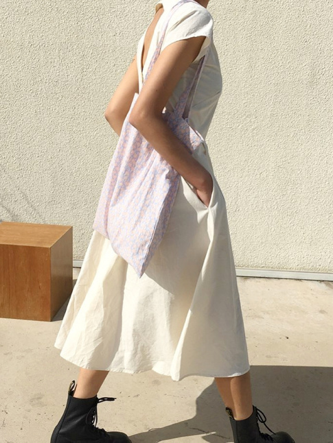 Robe midi trs subtilement rtro + Doc Martens = le bon mix