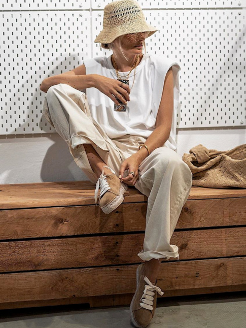 Le look beige/blanc n'en finit pas de se rinventer !