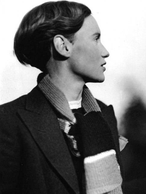 Mlant lgance naturelle et simplicit lumineuse, ce portrait de Ruth von Morgen se rvle des plus inspirants !