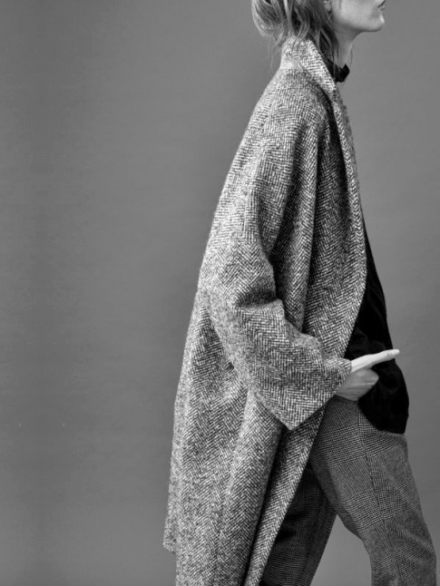 Drap de laine + coupe loose = le bon mix