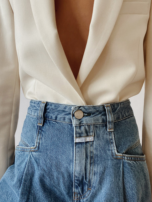 Wanted : un blazer suffisamment fin pour pouvoir tre gliss dans un jean taille haute !