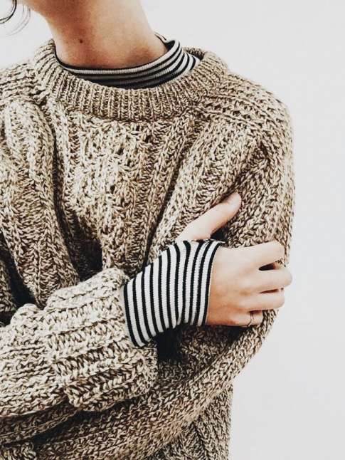 Le DIY du moment : percer un trou pour le pouce dans ses pulls et sous-pulls !