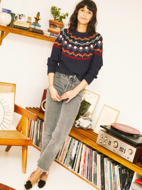 Jean noir dlav + petit pull de montagne + ballerine chic = le bon mix