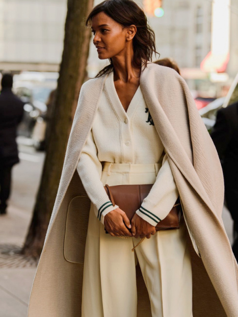 Mlant lgance et atours unisexes, Liya Kebede a tout bon !
