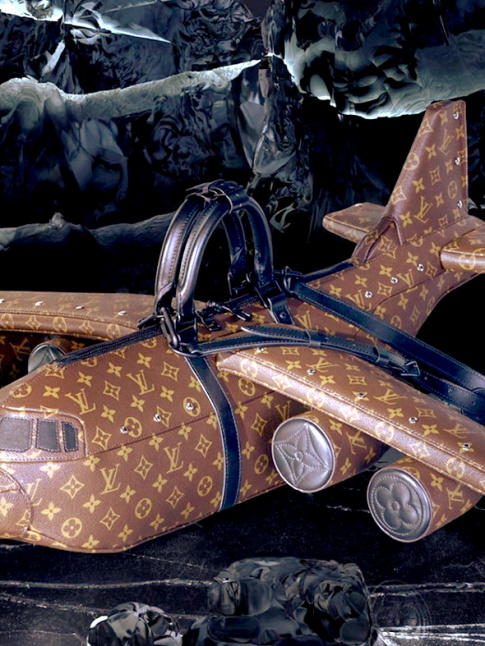 En 2021, Virgil Abloh pense aux hritires frustres en imaginant un succdan aux vols longs courriers...