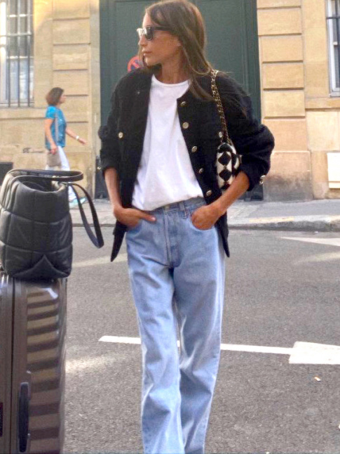 Les vtements Chanel ne sont jamais mieux mis en valeur que lorsqu'ils se voient ports en mode 