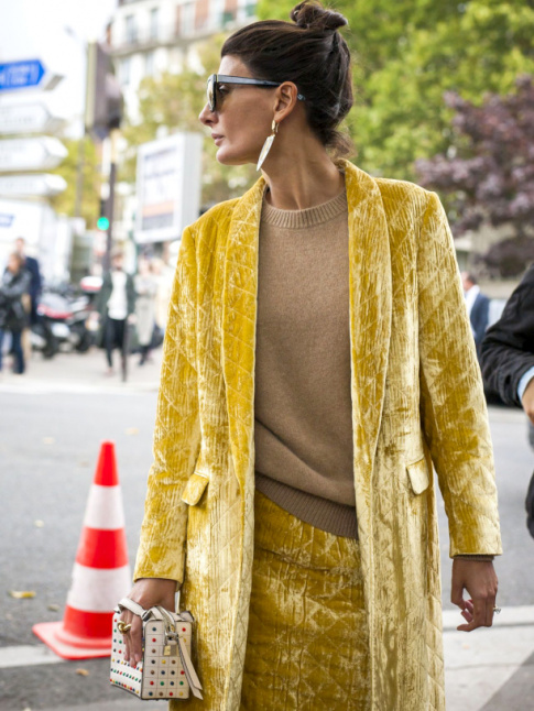 Jaune textur + camel + touches de blanc = le bon mix