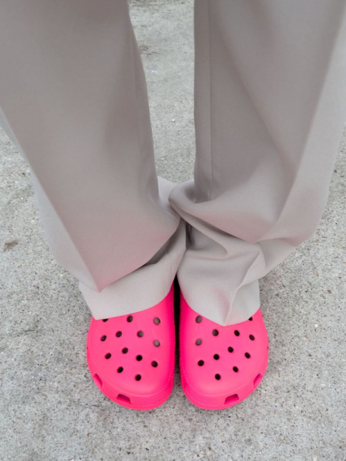 Gris clair + rose fluo = le bon mix