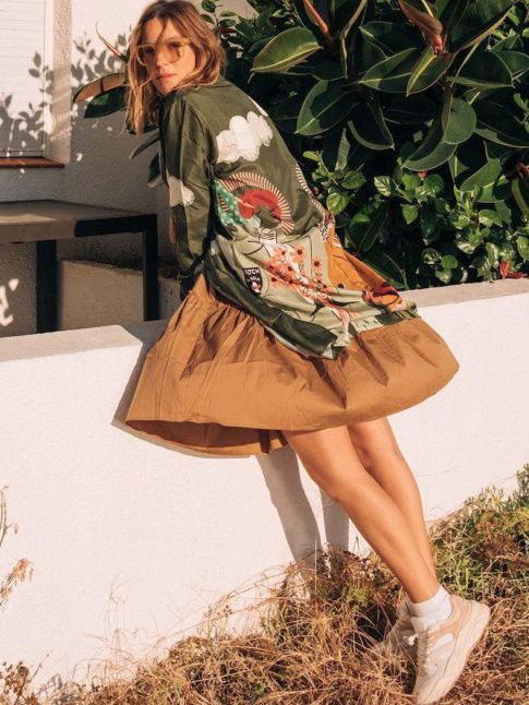 Illustrations textiles + pice casual = le bon mix