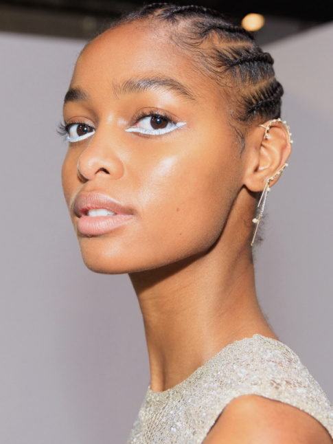 Pour ou contre l'eye-liner invers ?