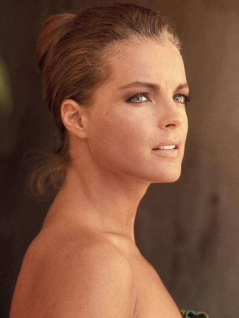 Beaut  la fois classique et sauvage, Romy Schneider ne cesse de fasciner...