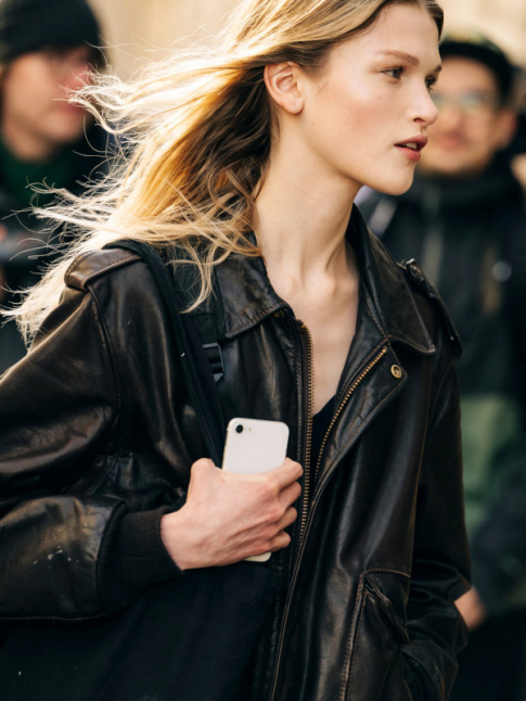 Wanted : un blouson en cuir lgrement ample  porter en mode ultra naturel !