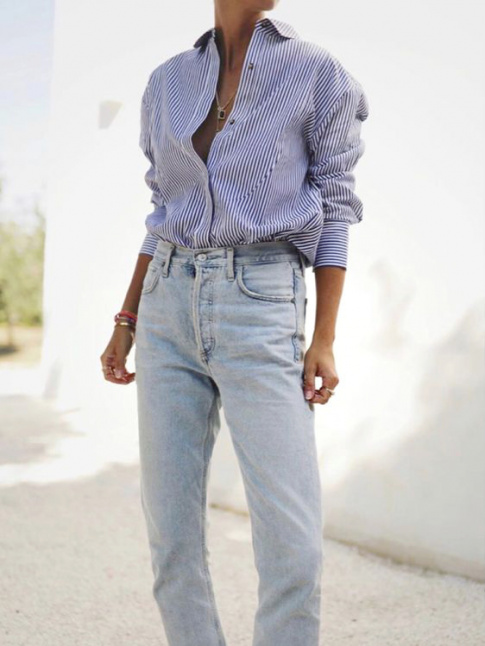 Chemise raye + jean droit 7/8 + Birkenstock Arizona = le bon mix