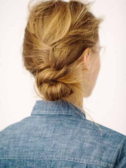 Mlant simplicit et lgance nonchalante, cette coiffure a tout bon !