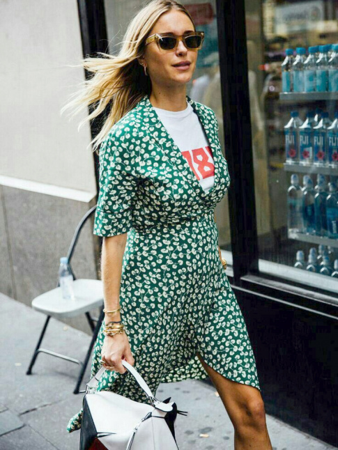 Le tee-shirt : le meilleur alli des robes trs dcolletes !