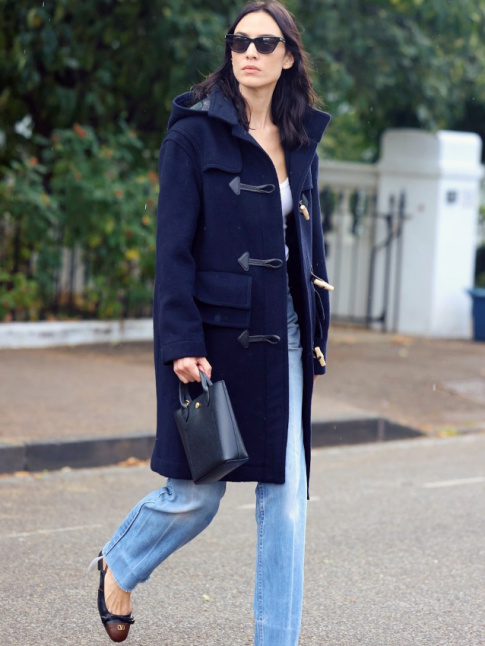 Wanted : un duffle-coat bleu marine  porter avec un jean 7/8 et une paire de ballerines !
