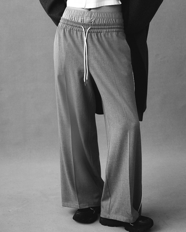 Pantalon large avec taille lastique gris chin