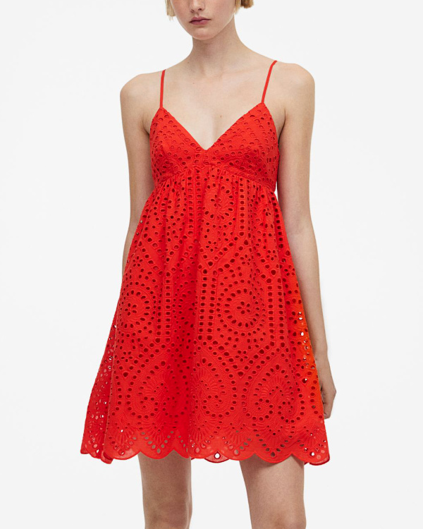 Robe avec broderie anglaise rouge