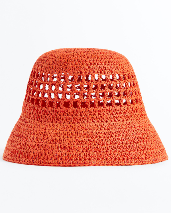 Chapeau de paille orange