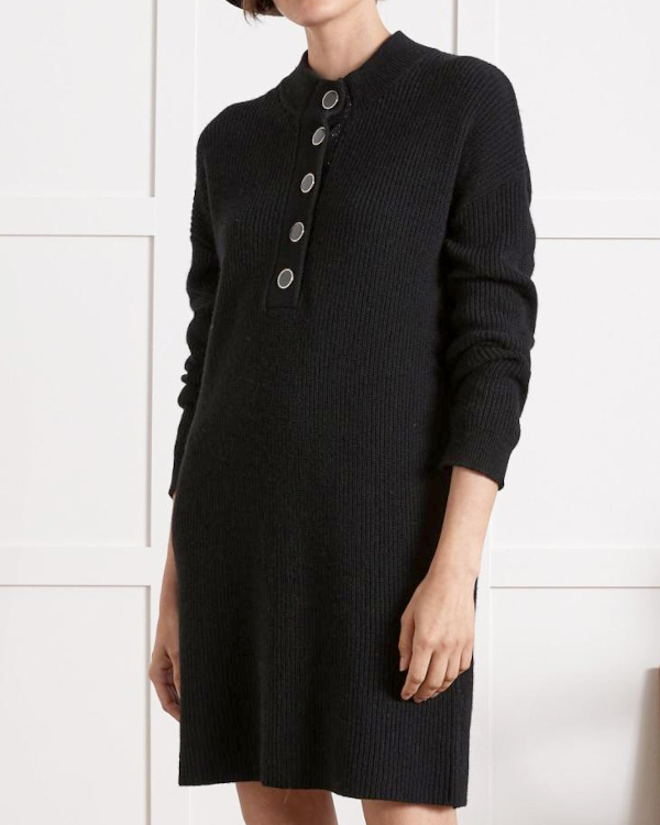 Robe-pull courte en ctes laine mlange noir