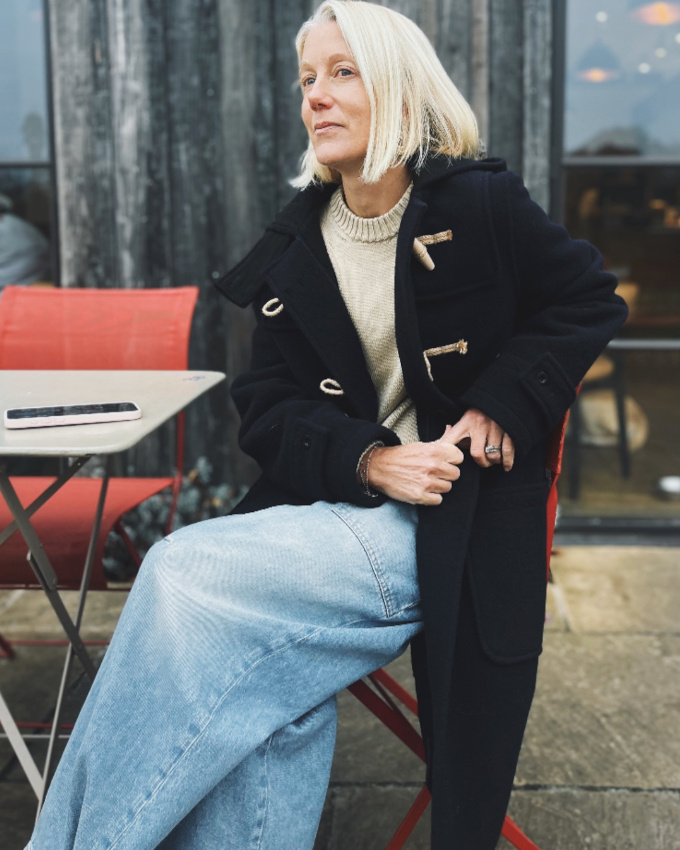 Ne jamais sous-estimer l'impact "fashion" du duo jean large/long duffle-coat !