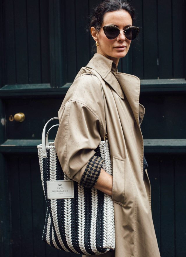 Trench + cuir tressé = le bon mix