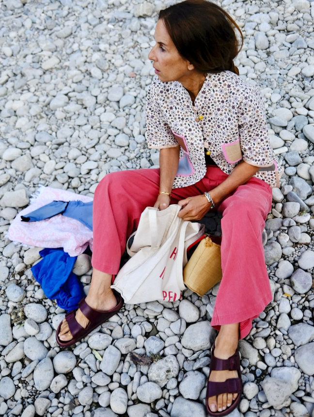 Mêlant sophistication et bonne humeur, ce look a tout bon !
