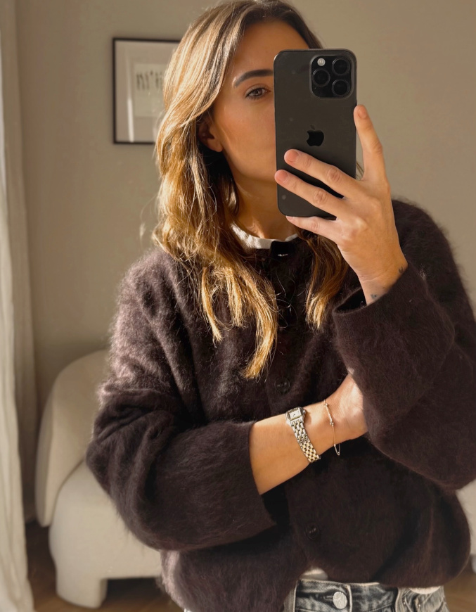 Pull moelleux + montre fine = le bon mix