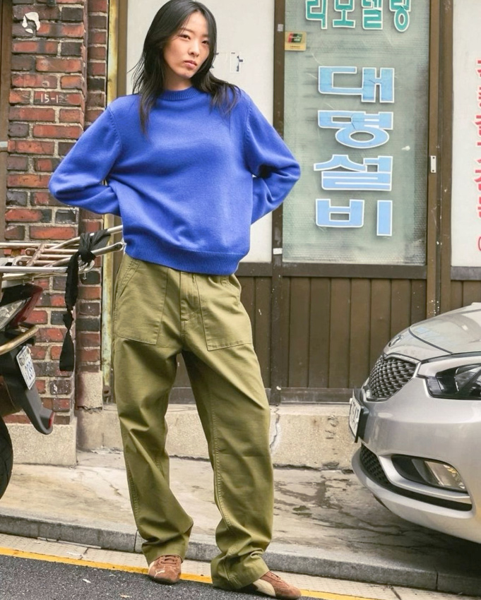 Oui au mariage entre kaki et bleu cobalt !