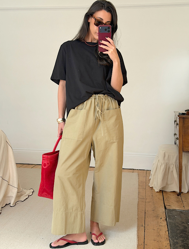 Mêlant simplicité et détails bien pensés, ce look a tout bon !