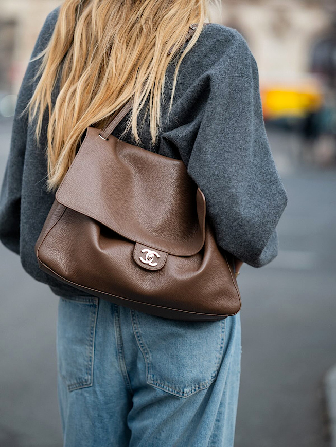 Logo Chanel + cuir souple = le bon mix